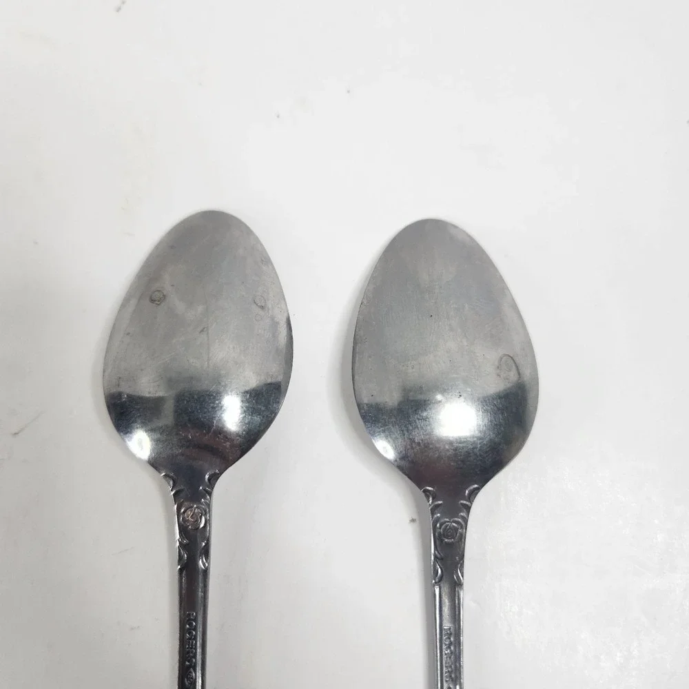2 Rogers Co DREAM ROSE Stainless Soup Spoons 7